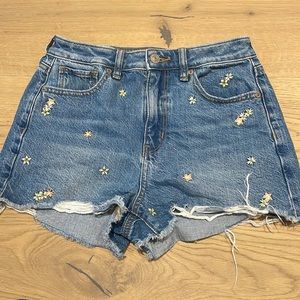American Eagle flower jean shorts